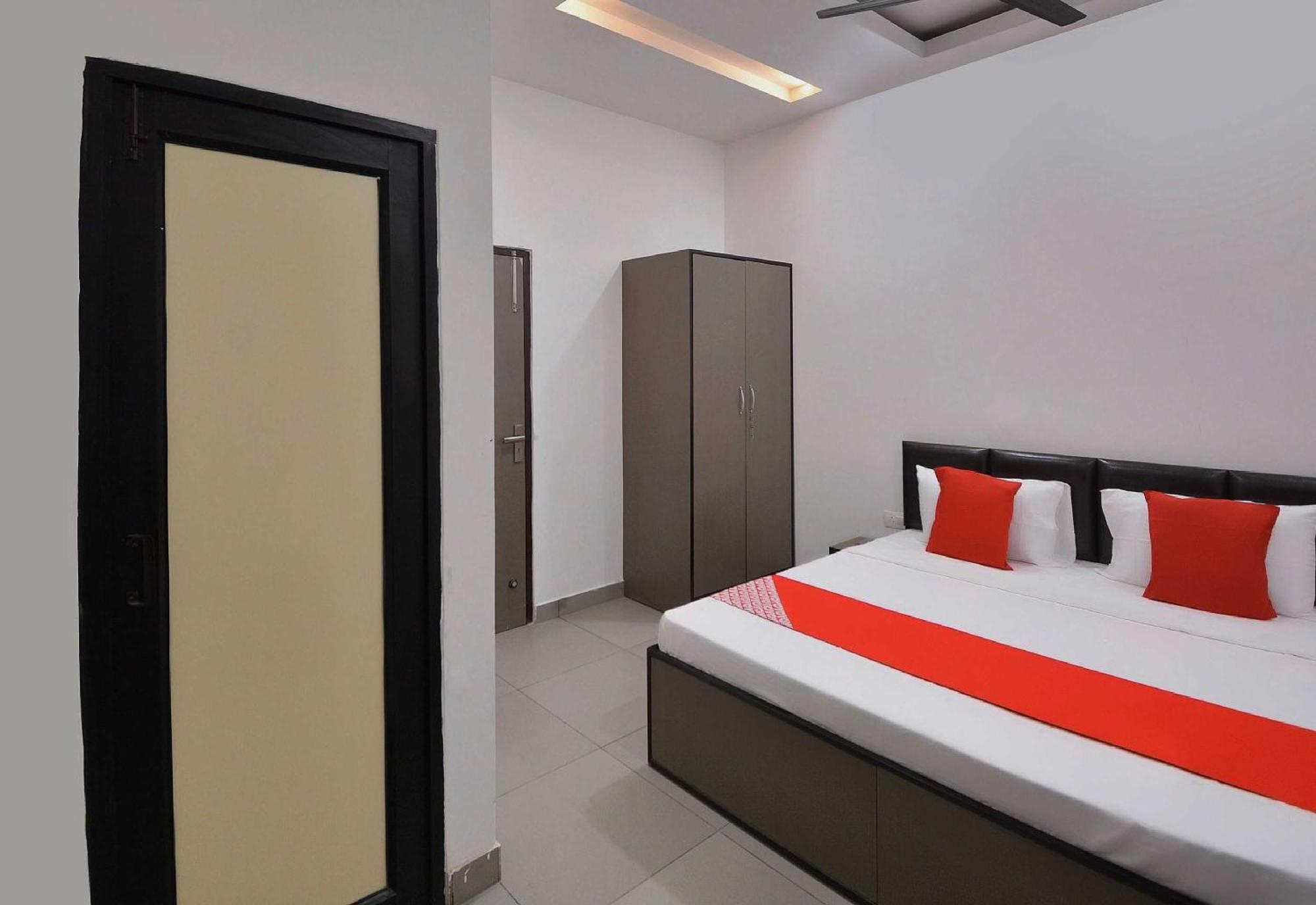 Hotel O White Solitaire Лудхіяна Екстер'єр фото