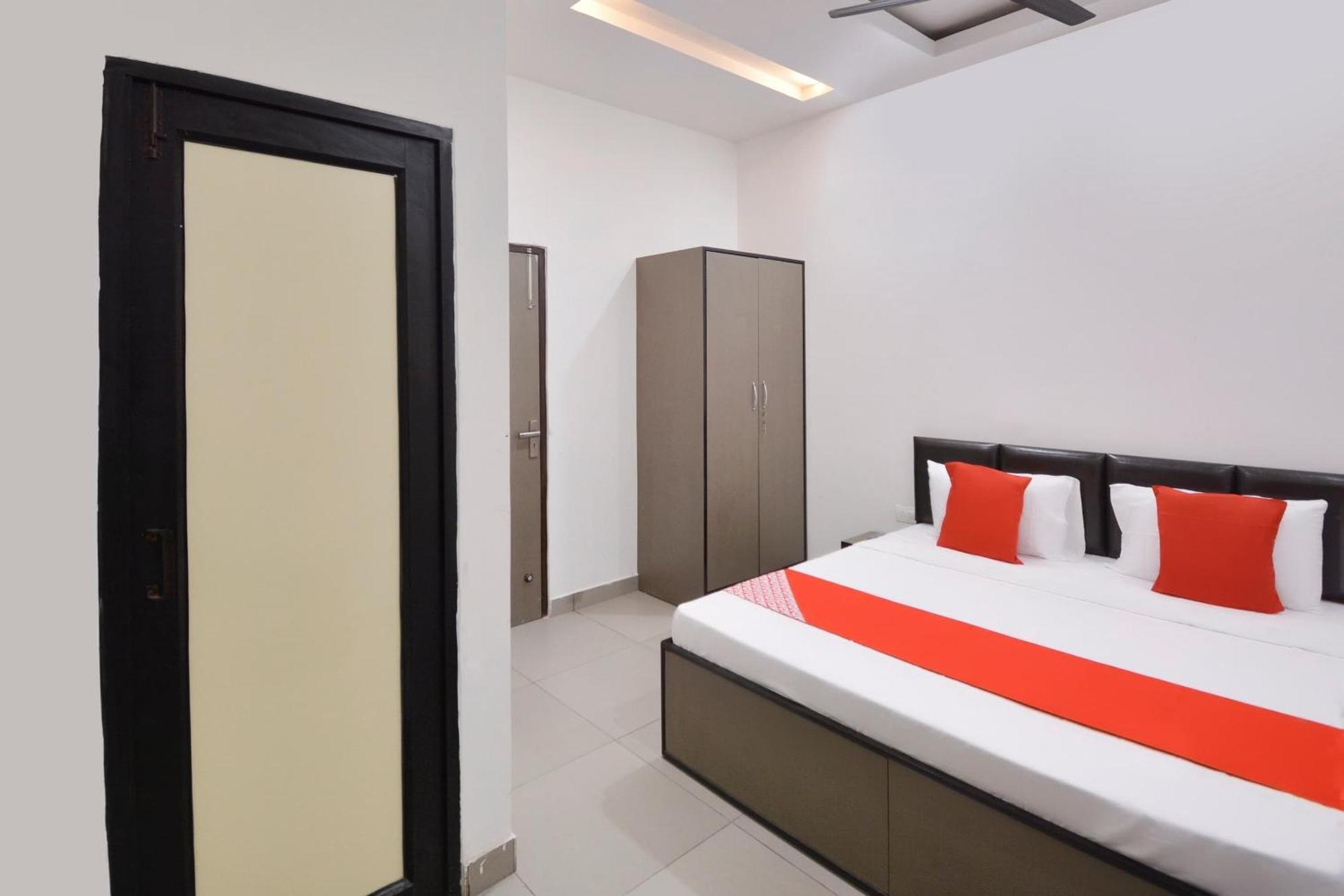 Hotel O White Solitaire Лудхіяна Екстер'єр фото