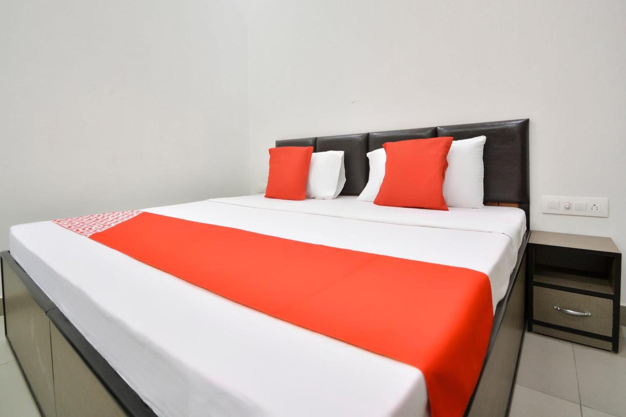 Hotel O White Solitaire Лудхіяна Екстер'єр фото