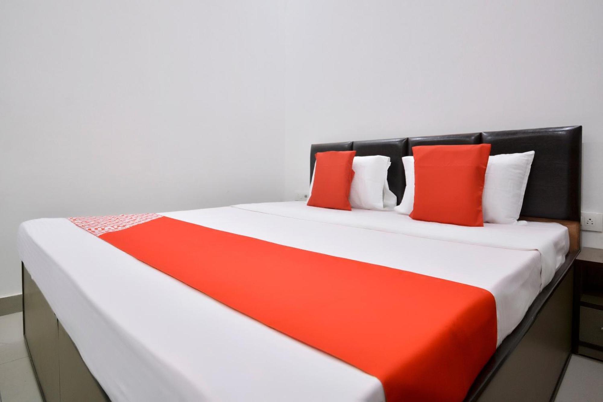 Hotel O White Solitaire Лудхіяна Екстер'єр фото