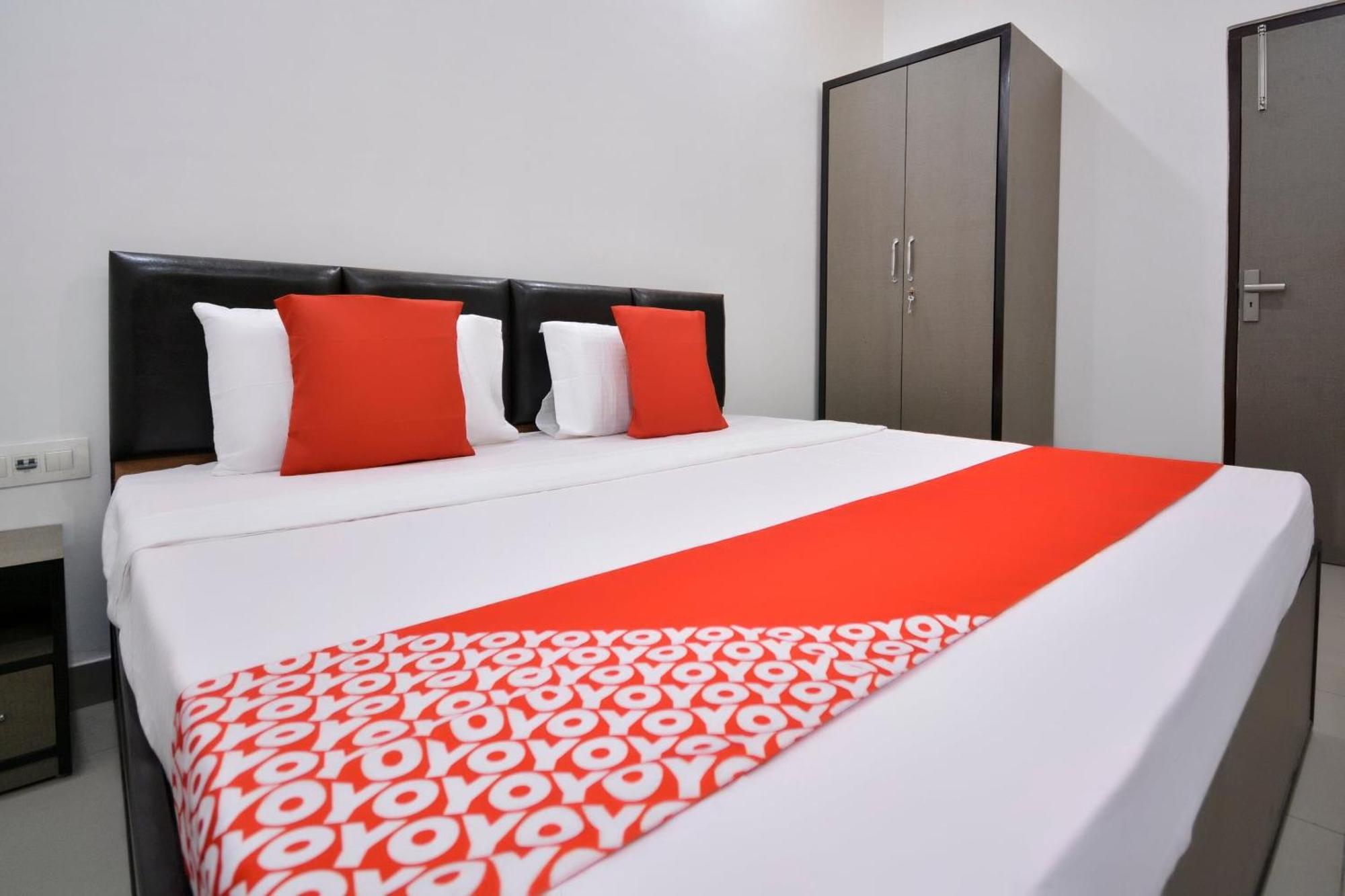 Hotel O White Solitaire Лудхіяна Екстер'єр фото